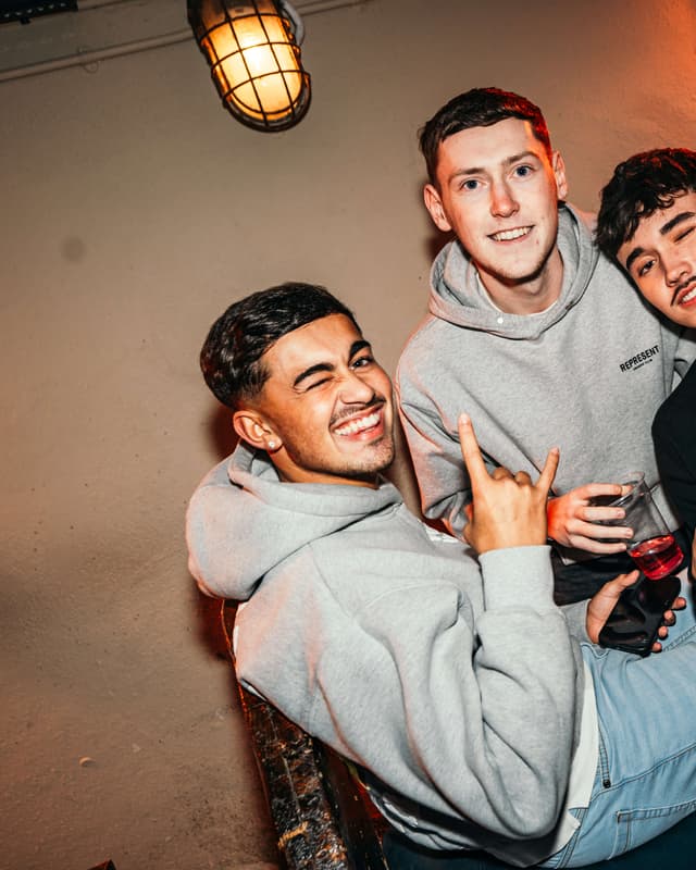 Misfit at Thompsons, Fri 9 Jan 2026