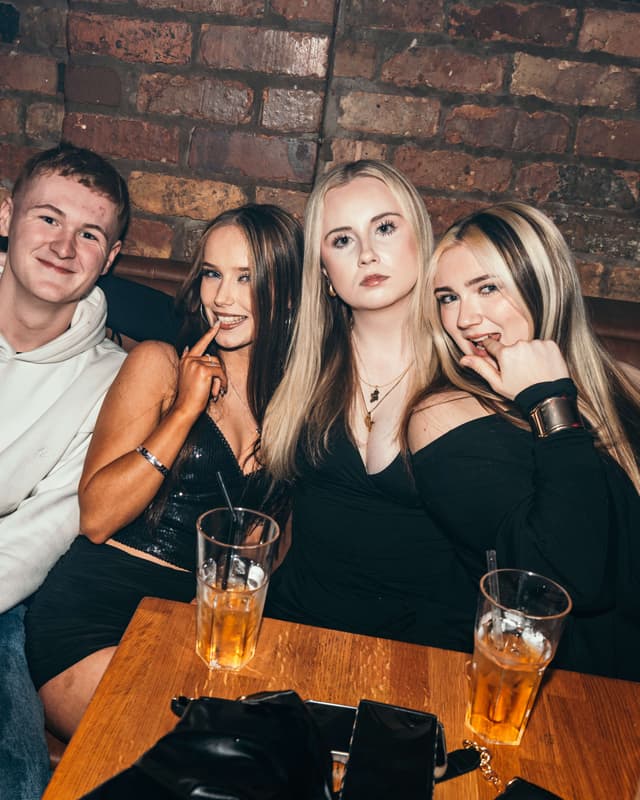 Misfit at Thompsons, Fri 16 Jan 2026